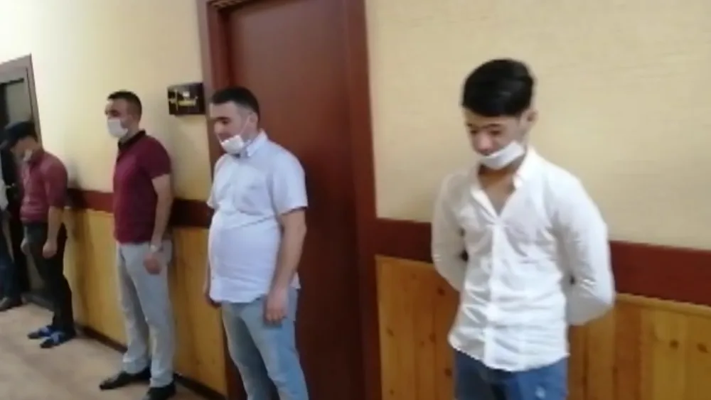 Karantin qaydalarına zidd olaraq gizli fəaliyyət göstərən restoran aşkar edildi - FOTO