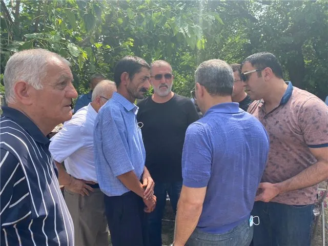 Professor İlham Rəhimov şəhid Elşad Məmmədovun övladını - himayəyə götürdü