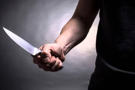 Sumqayıtda psixi xəstə oğul qoca atasını öldürdü