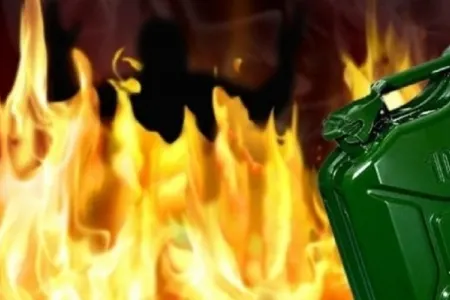 Azərbaycanda kürəkən qayınatasını öldürüb - MEYİTİNİ YANDIRDI