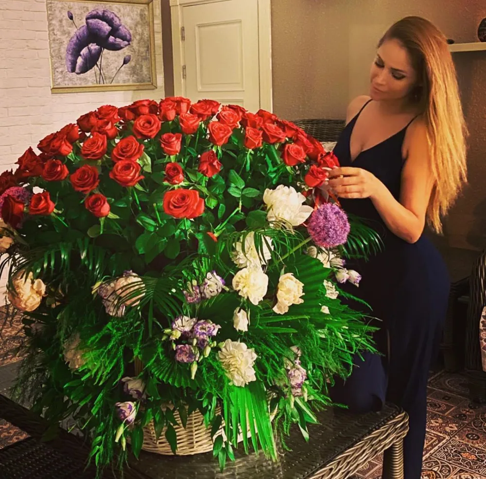 Nigara sevgilisindən böyük sürpriz - FOTO