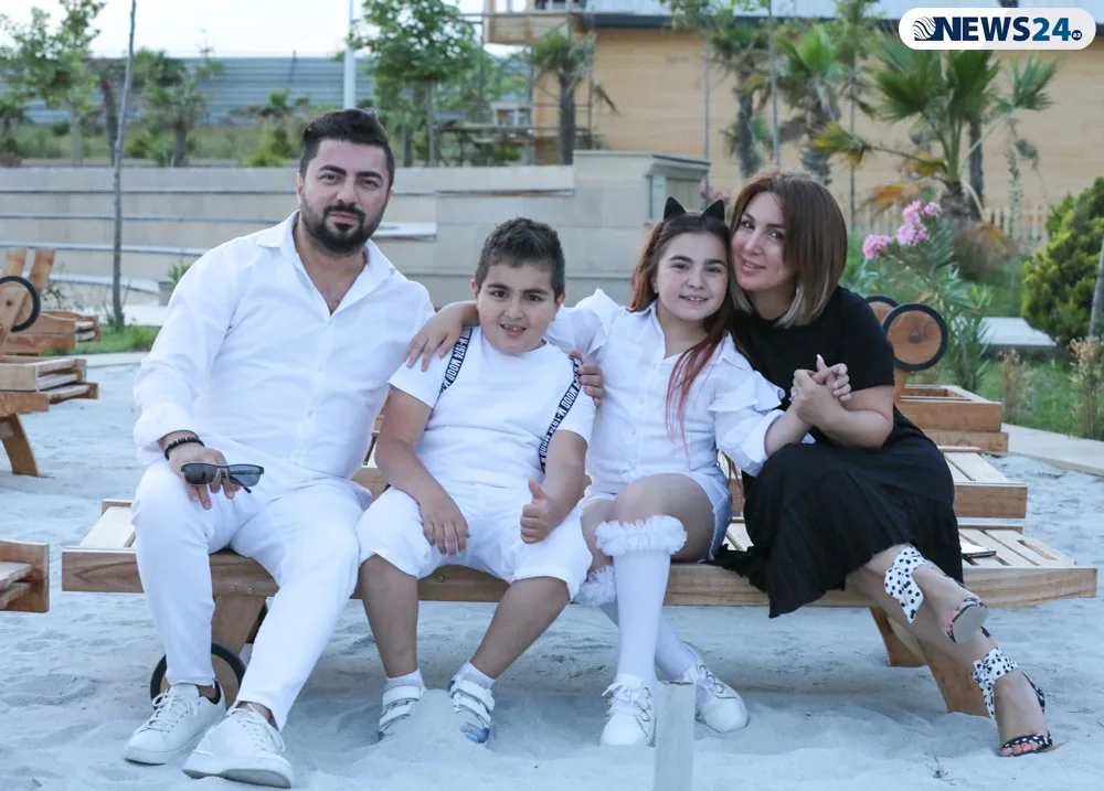 "İstəsəm qızımın saçını boyayaram da, kəsərəm də" - RƏHMAN AİLƏSİ