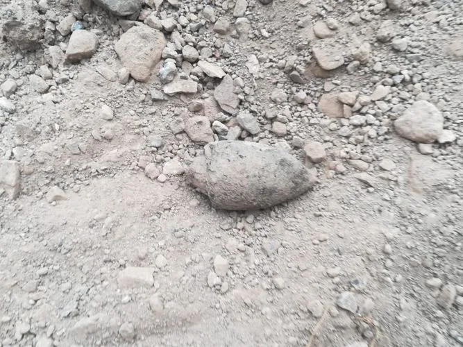 Tovuzun Ağdam kəndində həyətyanı sahədə top mərmisinin hissəsi - aşkarlandı - FOTO