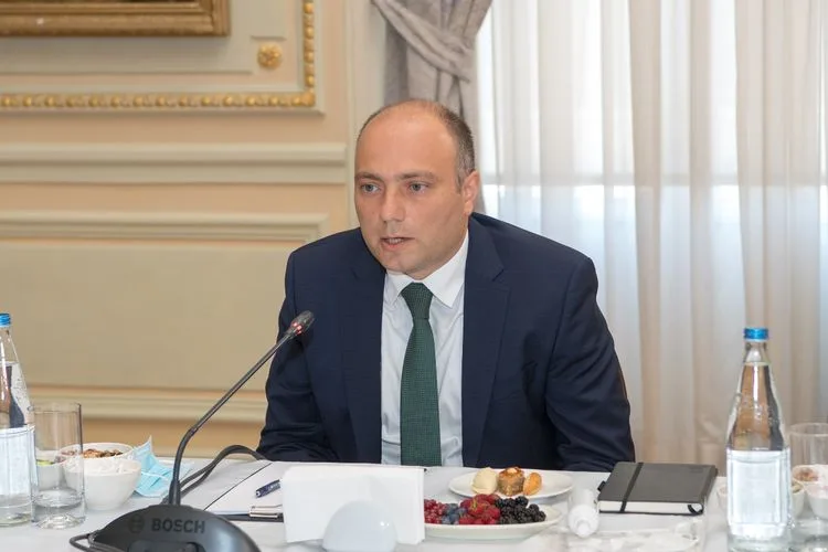 Anar Ələkbərov bir qrup tanınmış mədəniyyət və incəsənət xadimi ilə - GÖRÜŞÜB - FOTOLAR