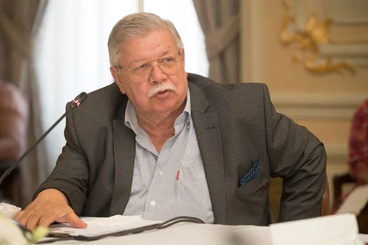 Anar Ələkbərov bir qrup tanınmış mədəniyyət və incəsənət xadimi ilə - GÖRÜŞÜB - FOTOLAR