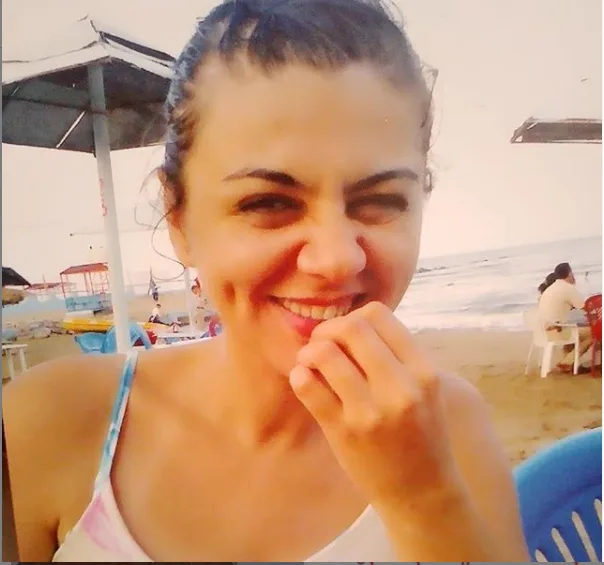 "Banu"nun Güneli çimərlikdən görüntülərini yaydı - FOTO