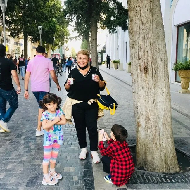 "Mədəni şalvar geyinin..." - MƏTANƏT İSGƏNDƏRLİ TƏNQİD OLUNDU - FOTO