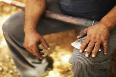 Arvadını baltalayaraq öldürən şəxs - SAXLANILDI