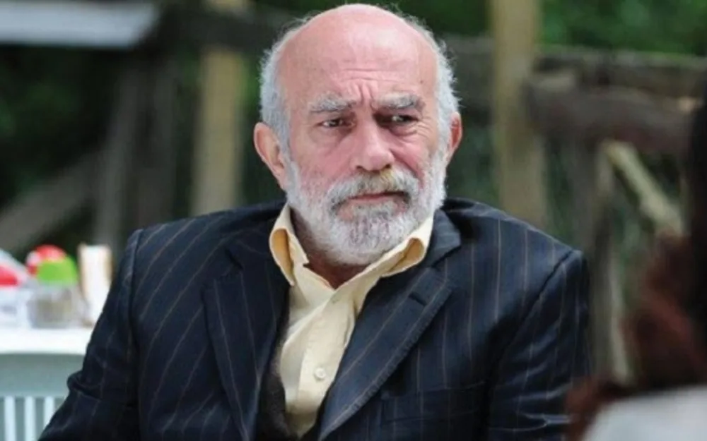 Tanınmış aktyor vəfat - ETDİ - FOTO