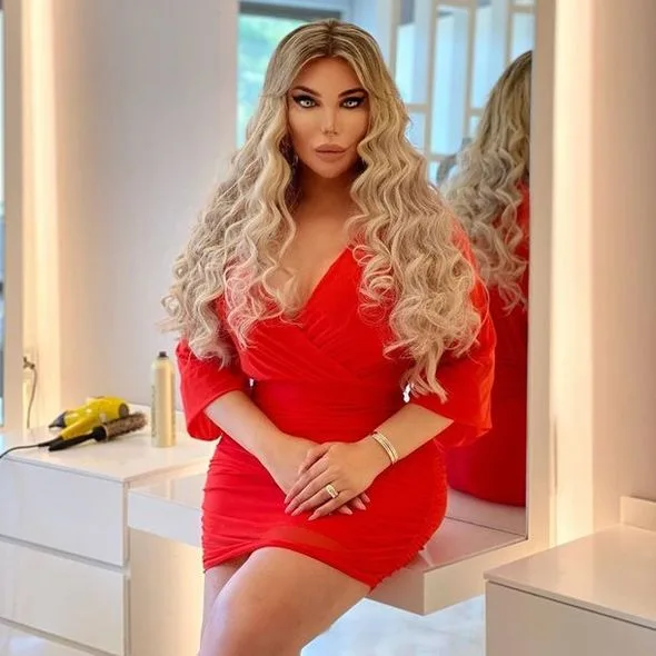 Kişi özünü "Barbi"yə oxşatmaq istədi, amma... - FOTOLAR