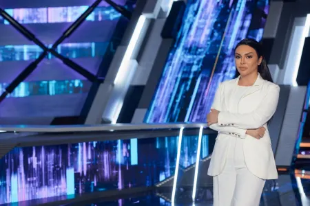 Tanınmış aparıcı 5 ildən sonra - YENİDƏN EFİRDƏ - FOTO