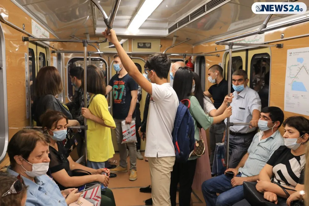 72 gündən sonra BAKI METROSUNDA NƏLƏR BAŞ VERİR? - VİDEOREPORTAJ - FOTOLAR