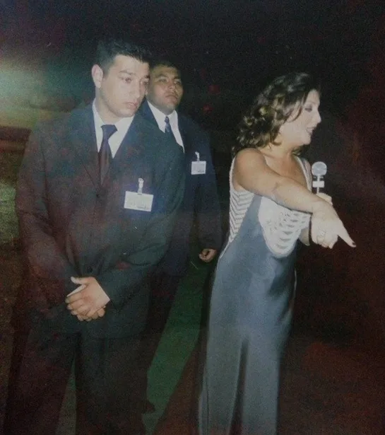 Kənan Sibel Canın mühafizəçisi olub - FOTO