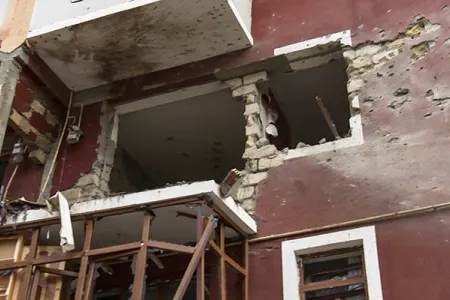 Ermənilər ikinci dəfə məcburi köçkünlərin binasını hədəf aldı - Video