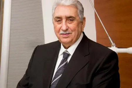 Xalq artisti Arif Babayev insult keçirib