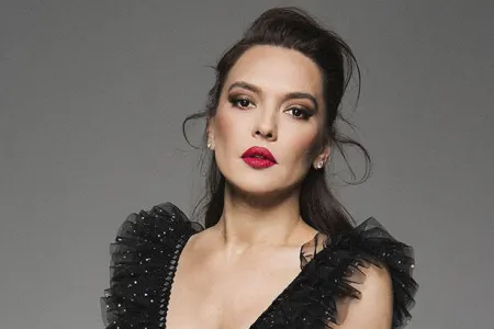 Demet Akalından Azərbaycana dəstək - FOTO