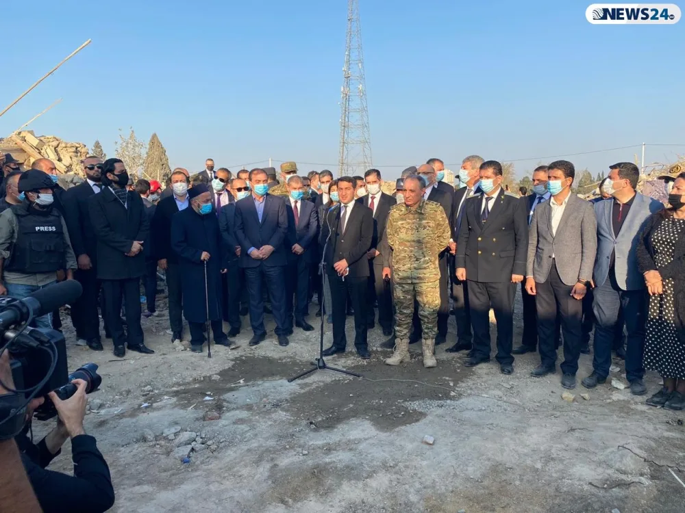 Hikmət Hacıyev: - "İstədik ki, onlar ermənilərin şərəfsizliyi ilə yerində tanış olsunlar" - FOTO