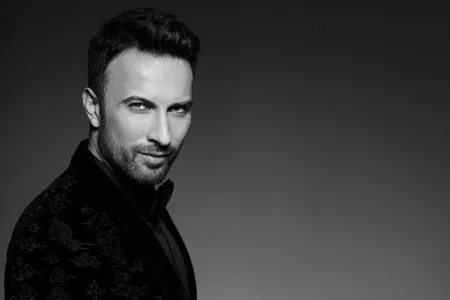 "Qəlbim Azərbaycan xalqı ilə..." - TARKAN - FOTO