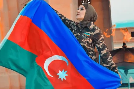 Xuraman Şuşalıdan yeni klip - "AZƏRBAYCAN"