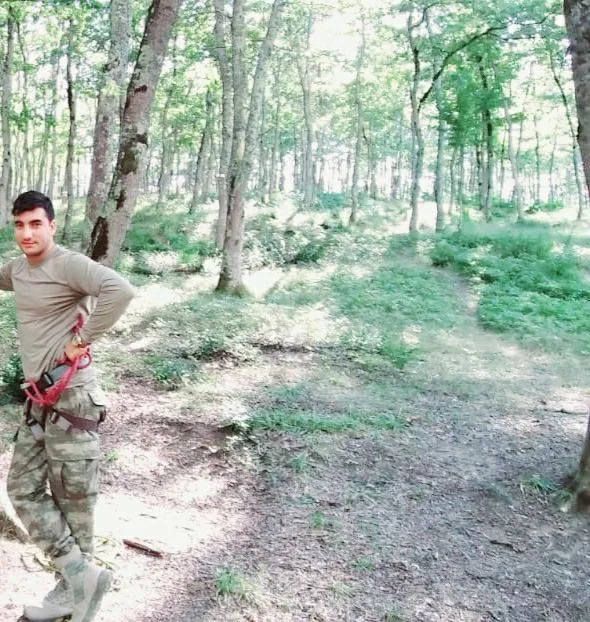 Şəhid Xüsusi Təyinatlı zabitin qardaşı: - "Yaralandığını belə bizə deməmişdi" - FOTOLAR