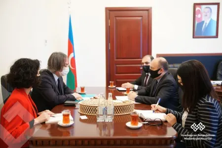 Mədəniyyət Nazirliyində Yunus Əmrə İnstitutunun rəhbəri ilə görüş keçirilib