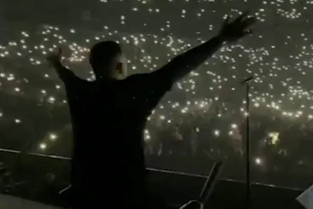 Basta karantin qaydalarını pozaraq solo konsert - VERDİ - VİDEO