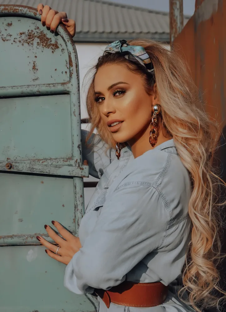 "Durğunluq bizi depressiyaya salıb" - ROZA ZƏRGƏRLİ - FOTOLAR