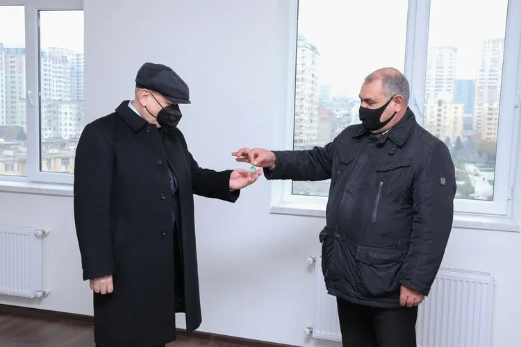 Azərbaycanda daha 5 siyasi partiya ofislə təmin olunub