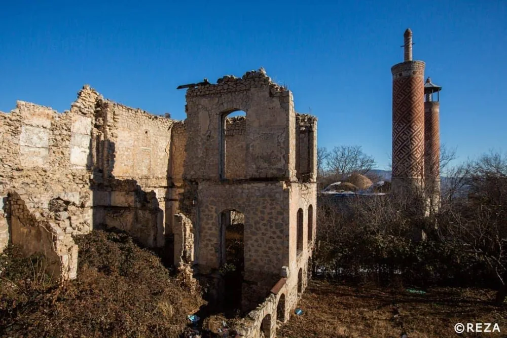 Rza Diqqəti Şuşada - YENİ FOTOLAR ÇƏKDİ