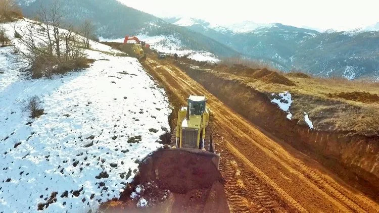 Şuşa şəhərinədək 2 hərəkət zolağı enində xidməti yol istifadəyə verildi - FOTOLAR