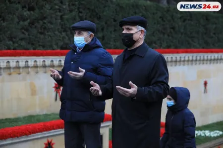 "Şəhidlərin üzünə baxa bilmirdim..." - 25 ildən sonra Xiyabanda - VİDEOREPORTAJ - FOTOLAR
