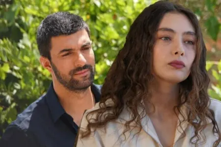 O da "Sefirin kızı"ndan gedir - FOTO