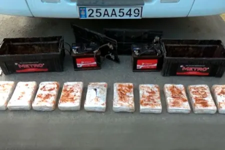 Astara gömrük postunda avtomobildə 21 kq narkotik aşkar edildi - VİDEO