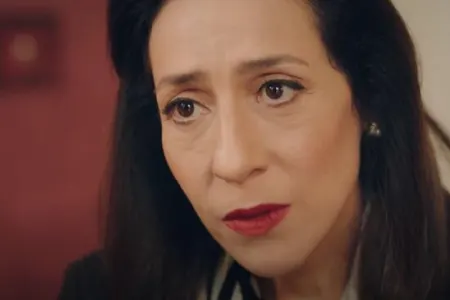 "Kırmızı oda"da YENİ SİMA - FOTO