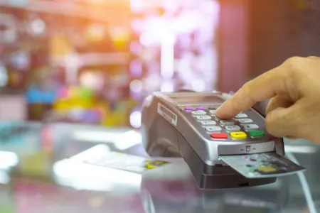 Alim Quliyev: “Kart əməliyyatlarında nağdsız hesablaşmaların payı artıb”