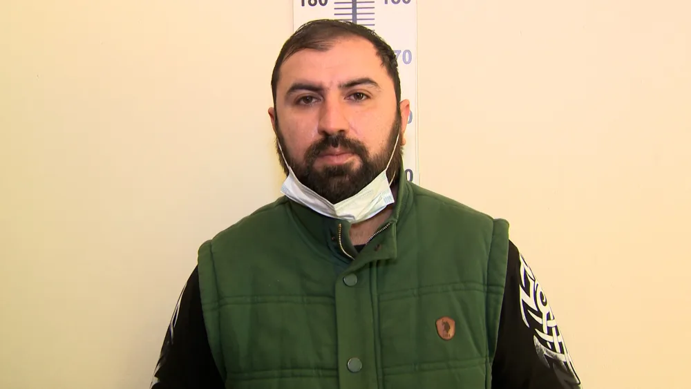 Bakıda şirkət taksilərinin avadanlıqlarını oğurlayan şəxslər saxlanıldı - FOTO - VİDEO