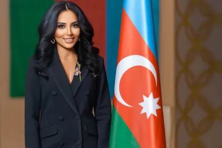 "O, xoşbəxt aparıcıdır" - Tanınmışlar Nanəni - BELƏ TƏBRİK ETDİLƏR