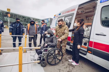 10 qazimiz Türkiyəyə müalicəyə göndərildi - Video/Foto