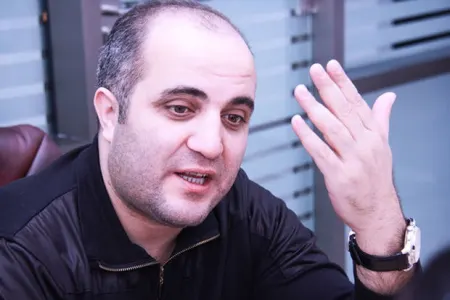 "Həyat yoldaşı ilə bütün günü evdə dava edirlər, qırğındır..." - ELDƏNİZ ŞİKAYƏT ELƏDİ - VİDEO