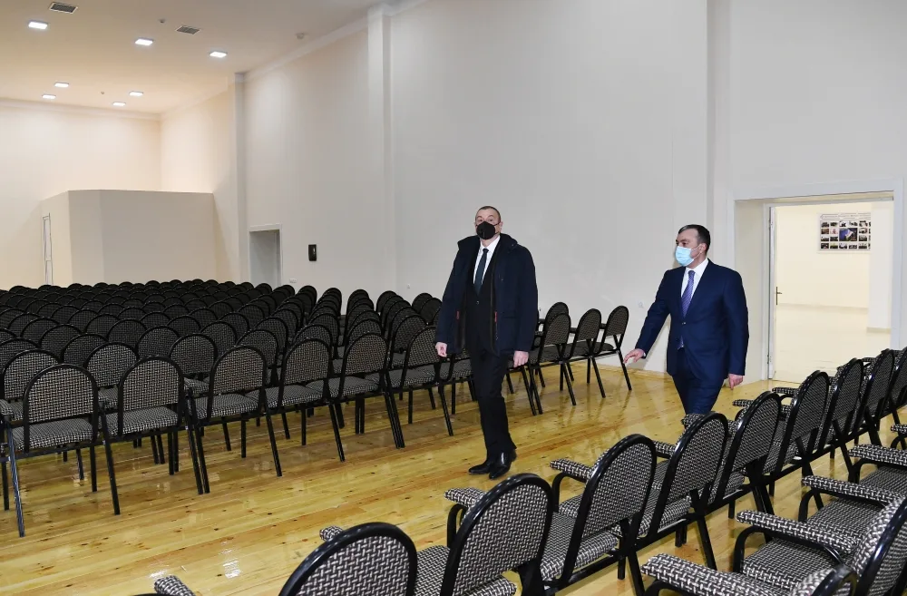 İlham Əliyev şəhid ailələri ilə - GÖRÜŞDÜ - FOTOLAR