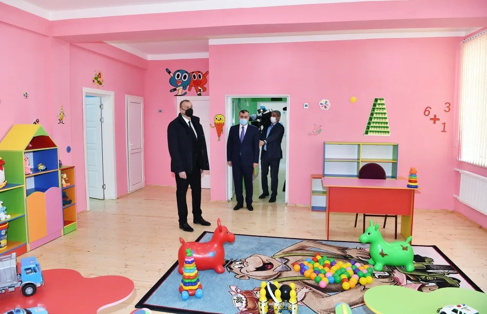 İlham Əliyev şəhid ailələri ilə - GÖRÜŞDÜ - FOTOLAR