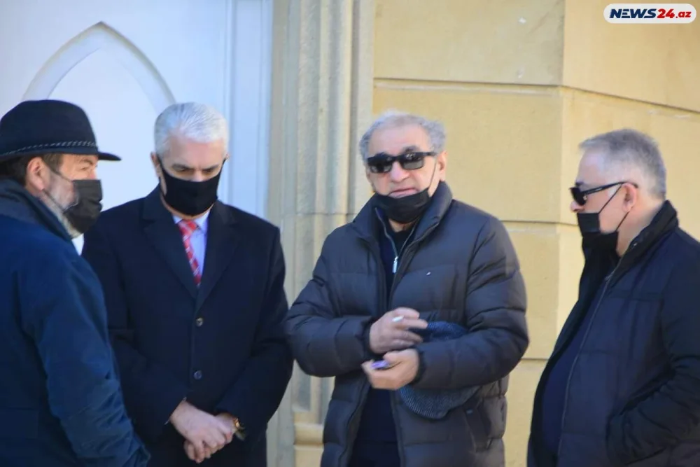 Fəxrəddin Manafovun həyat yoldaşı Xırdalanda dəfn olunacaq - FOTOLAR