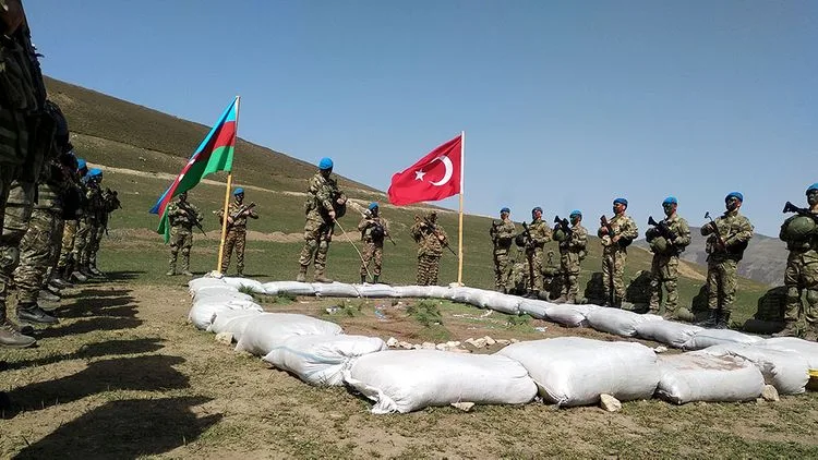 Azərbaycan və Türkiyə ordularının birgə təlimləri başlayıb - VİDEO