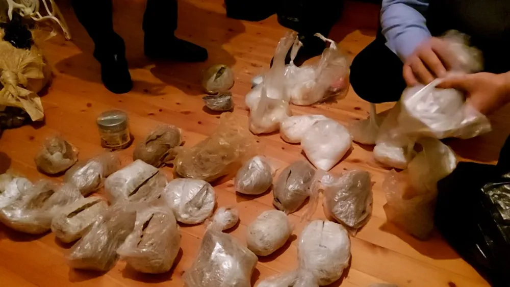 Polis bu şəxslərdən 64 kiloqram narkotik vasitə aşkarladı - ANBAAN VİDEO