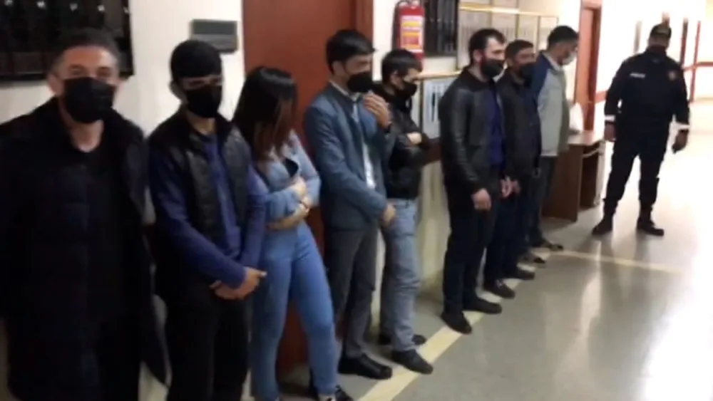 Abşeronda karantini pozan çay evləri aşkarlandı - VİDEO