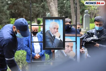 Prezident nekroloq imzaladı