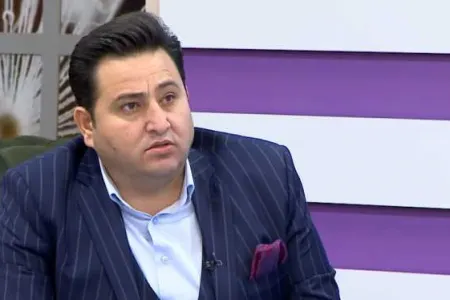 Dörd aya 32 kilo çəki verən müğənni: - "YENƏ ARIQLAYACAĞAM..." - FOTO