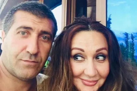 Xalq artistinin həyat yoldaşı ona şiddət göstərir? - – DÖYÜR, SÖYÜR...- VİDEO