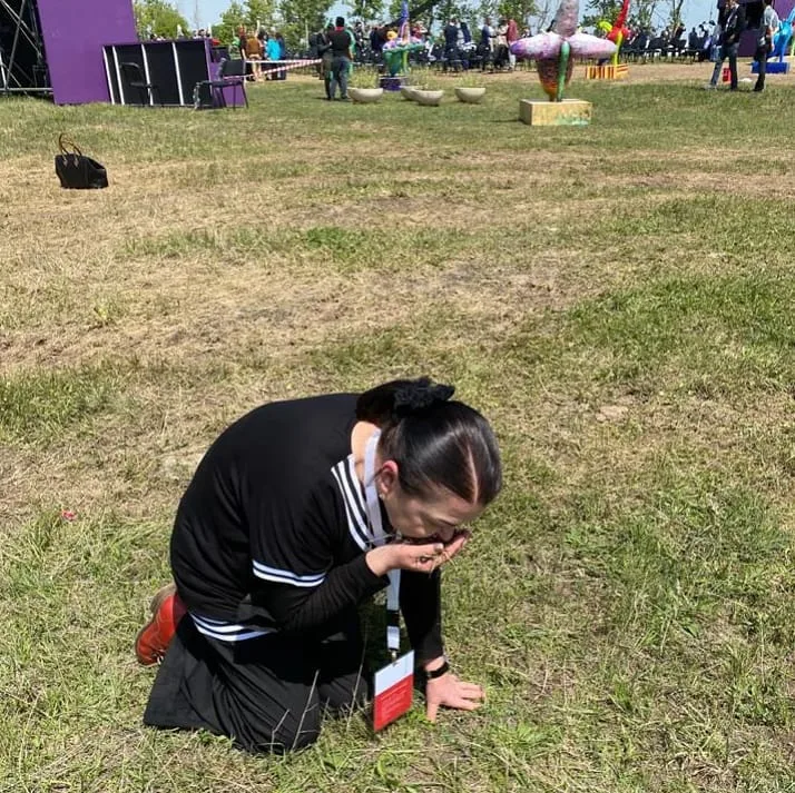 Firəngiz Mütəllimova Şuşada: "Torpağına qurban olum" - FOTOLAR