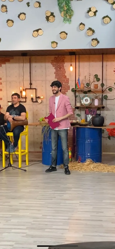 Niyam Salami aparıcılığa - BAŞLAYIR - FOTOLAR
